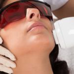 الكل ما تحتاج معرفته عن إزالة الشعر بالليزر الكل ما تحتاج معرفته عن إزالة الشعر بالليزر