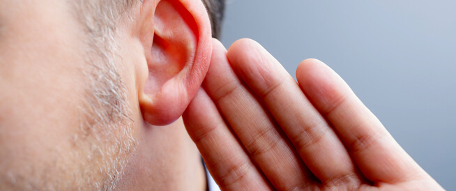 فقدان السمع: الأسباب والعلاج وأثره على الحياة فقدان السمع: الأسباب والعلاج وأثره على الحياة